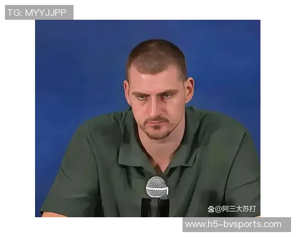 小萨被约基奇剃成地中海漫画家调侃约基奇传球风格幽默搞笑 小萨被约基奇剃成地中海漫画家调侃约基奇传球风格幽默搞笑