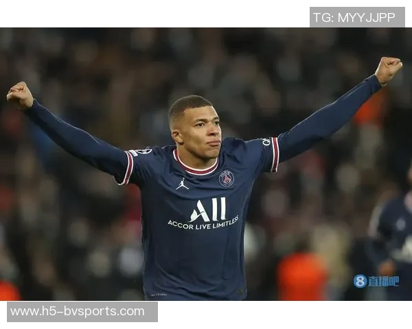 西媒报道维尼修斯要求与姆巴佩同薪若续约未果将考虑加盟哈兰德