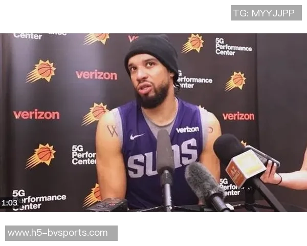 布克称赞狄龙拼搏精神伤愈期间曾关心他是否值得如此努力