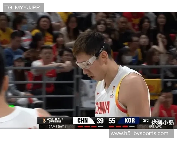 周琦下半场表现不佳被撤下首发末节彻底弃用引发热议