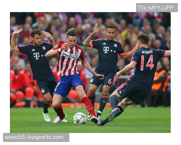 南美媒体报道拜仁曼联马竞争夺17岁厄瓜多尔中场新星卡斯蒂略