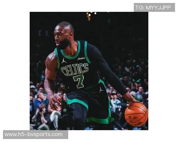 绿军客场挑战火箭杰伦布朗出战可能性微弱豪泽西蒙斯等四人缺席比赛